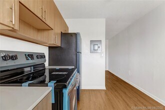 1101 NE 80th St-Unit -203 in Miami, FL - Building Photo - Building Photo