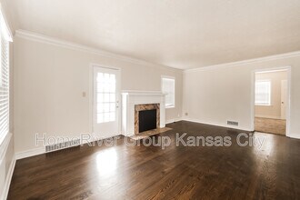 1115 E 76th St in Kansas City, MO - Building Photo - Building Photo