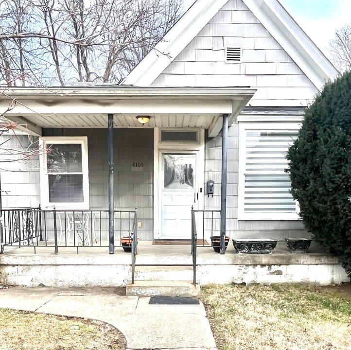 4105 S 3rd St in Louisville, KY - Building Photo
