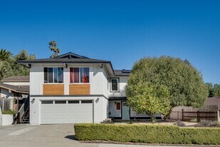 2207 Dain Ct in Lemon Grove, CA - Building Photo