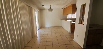 14307 Schooner Dr in Helendale, CA - Building Photo - Building Photo