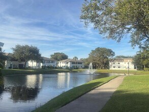 2018 SW 29th Ct, Unit 06B2 in Delray Beach, FL - Building Photo - Building Photo