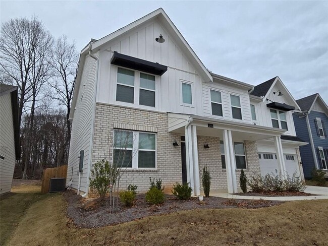 196 Catalpa Grv in Braselton, GA - Building Photo - Building Photo