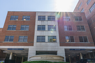 MedStar Georgetown University Hospital in Washington, DC - Foto de edificio - Building Photo