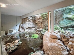 2330 Kaola Way in Honolulu, HI - Building Photo - Building Photo