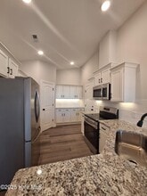 4230 Laurel Rdg Dr in Greenville, NC - Foto de edificio - Building Photo