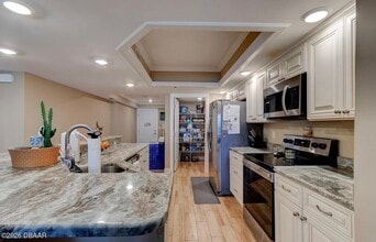 3797 S Atlantic Ave, Unit 30Z in Daytona Beach Shores, FL - Building Photo - Building Photo