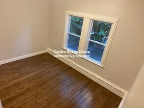1722 Beacon St, Unit 2 in Brookline, MA - Building Photo - Building Photo