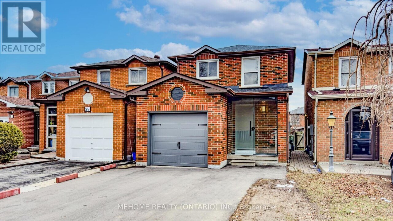 27 Debden Rd in Markham, ON - Building Photo