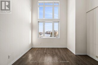 280 Tivoli Private in Ottawa, ON - Building Photo - Building Photo