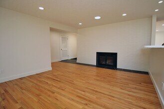 14155 SW Red Haven Dr in Beaverton, OR - Building Photo - Building Photo