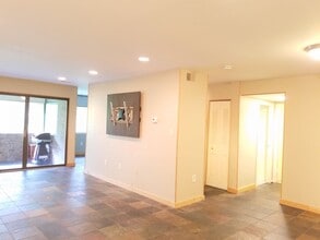 403 Christopher Ave in Gaithersburg, MD - Building Photo - Building Photo