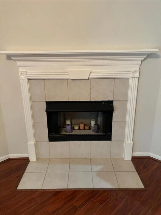 123 Cove Cir in Montgomery, TX - Building Photo