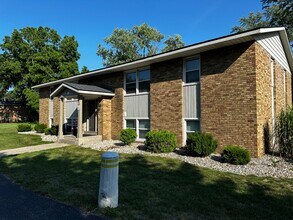 855 Butternut Dr in Holland, MI - Building Photo - Building Photo