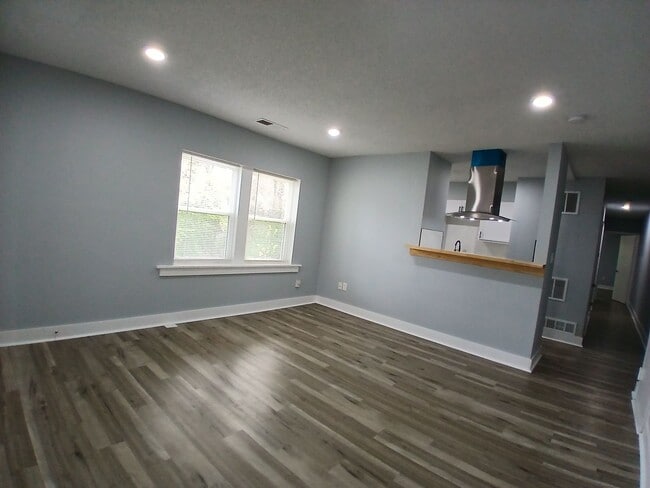 property at 2727 Campbell St