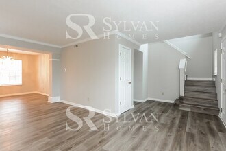 2214 Rolling Oak Dr in Indianapolis, IN - Building Photo - Building Photo