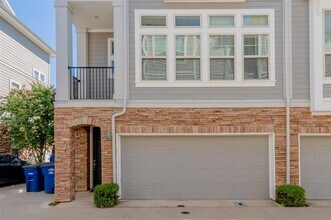 2326 Stutz Dr in Dallas, TX - Building Photo - Building Photo