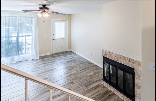 11347 Regal Square Dr in Tampa, FL - Building Photo - Building Photo