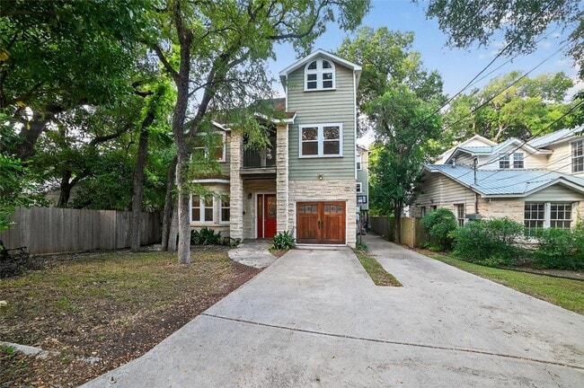 2003 Griswold Ln, Unit #4 in Austin, TX - Building Photo - Building Photo