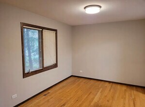 1500 Kenyon Dr in Naperville, IL - Building Photo - Building Photo