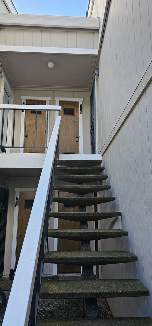 715 Mikkelsen Dr in Auburn, CA - Building Photo - Building Photo