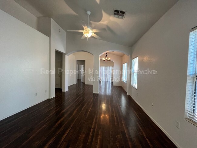 13444 W Rhine Ln in Litchfield Park, AZ - Building Photo - Building Photo