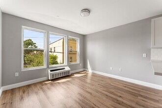 20 Canfield St in Orange, NJ - Foto de edificio - Building Photo