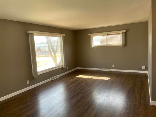 3169 S Clement Ave in Milwaukee, WI - Building Photo - Building Photo