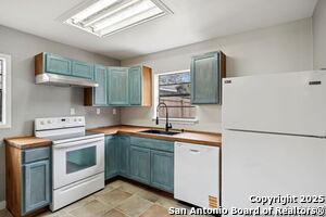 1272 Rotherman in Canyon Lake, TX - Building Photo - Building Photo