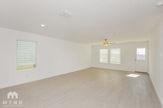 2729 Mistwood Dr in Fort Worth, TX - Building Photo - Building Photo