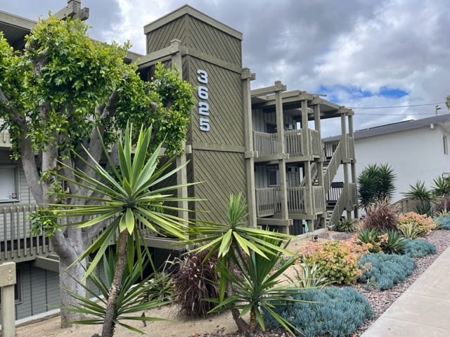 3625 Keating St, Unit Harbor Lights II in San Diego, CA - Foto de edificio - Building Photo