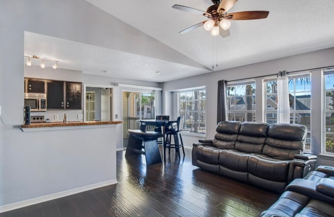1057 S Hiawassee Rd in Orlando, FL - Building Photo - Building Photo