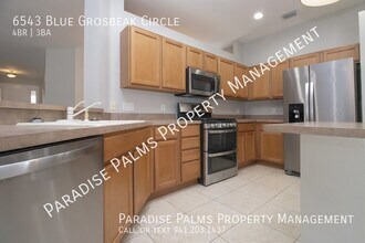 6543 Blue Grosbeak Cir in Lakewood Ranch, FL - Building Photo - Building Photo