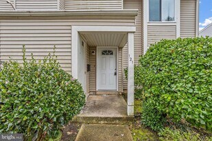 121 Aspen Ct in Evesham, NJ - Building Photo