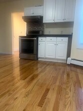 108 Belair St, Unit 2 in Brockton, MA - Foto de edificio - Building Photo