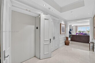 19925 NE 39th Pl in Miami, FL - Building Photo - Building Photo