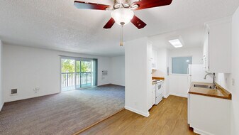 401 Ignacio Blvd in Novato, CA - Building Photo