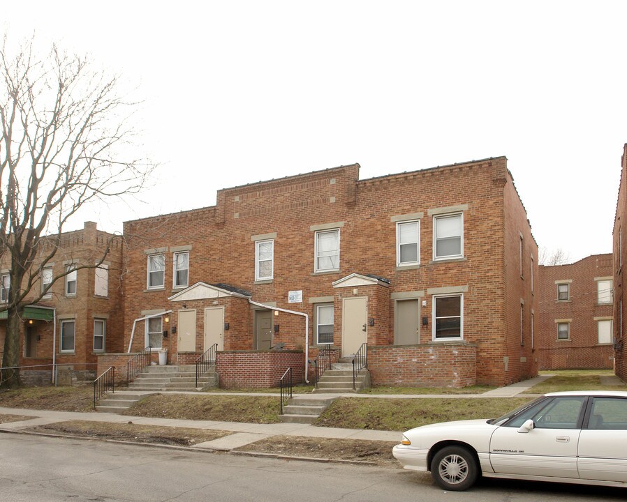 341-345 E 11th Ave in Columbus, OH - Building Photo