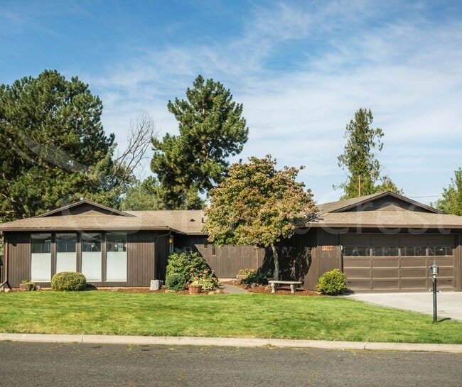 1406 S Division St in Walla Walla, WA - Building Photo - Building Photo