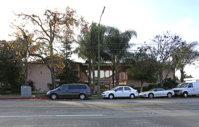 Envoy Apartments in San Jose, CA - Building Photo - Building Photo