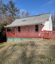 2001 Row St, Unit 17A in Winston-Salem, NC - Building Photo