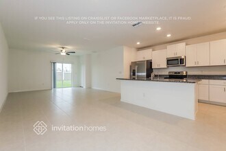 11052 Radiant Shr Lp in San Antonio, FL - Building Photo - Building Photo