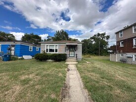 1246 W 17th Ave in Gary, IN - Building Photo