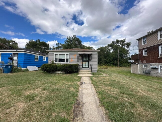 property at 1246 W 17th Ave