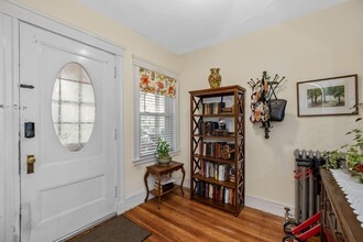 200 Woodside Ave in Winthrop, MA - Building Photo - Building Photo