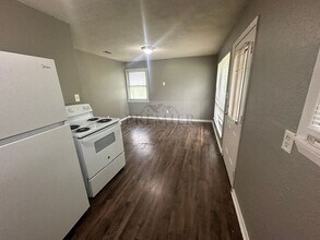 6205 E 152 Terrace in Grandview, MO - Building Photo - Building Photo