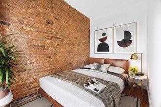 177 Thompson St in New York, NY - Building Photo - Building Photo