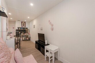 110 NW 58th St in Miami, FL - Building Photo - Building Photo