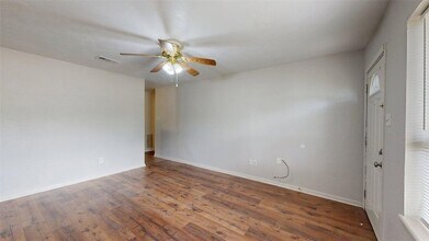 412 University Oaks Blvd in College Station, TX - Building Photo - Building Photo