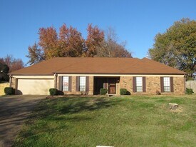 4300 Crimson Leaf Cove in Memphis, TN - Building Photo